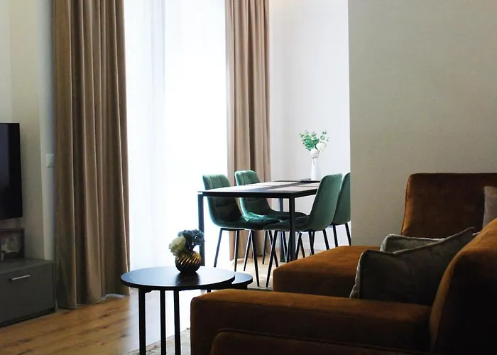 Appartement Lindi's 8/4 Tirana