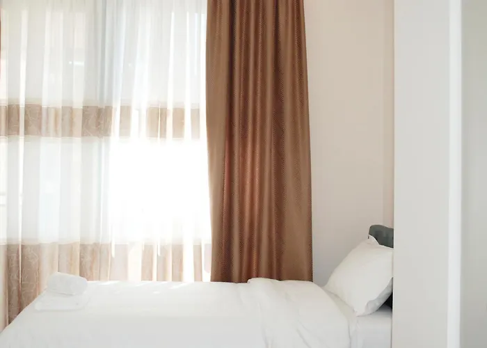 Lindi's 8/4 Tirana