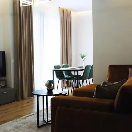 Appartement Lindi's 8/4 Tirana